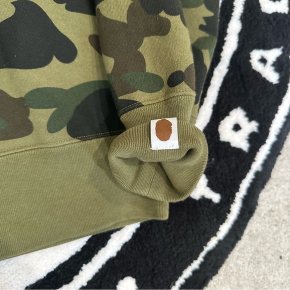 🚨FINAL DROP🚨 Bape 1st Camo Studs Crewneck - Picture 5 of 8